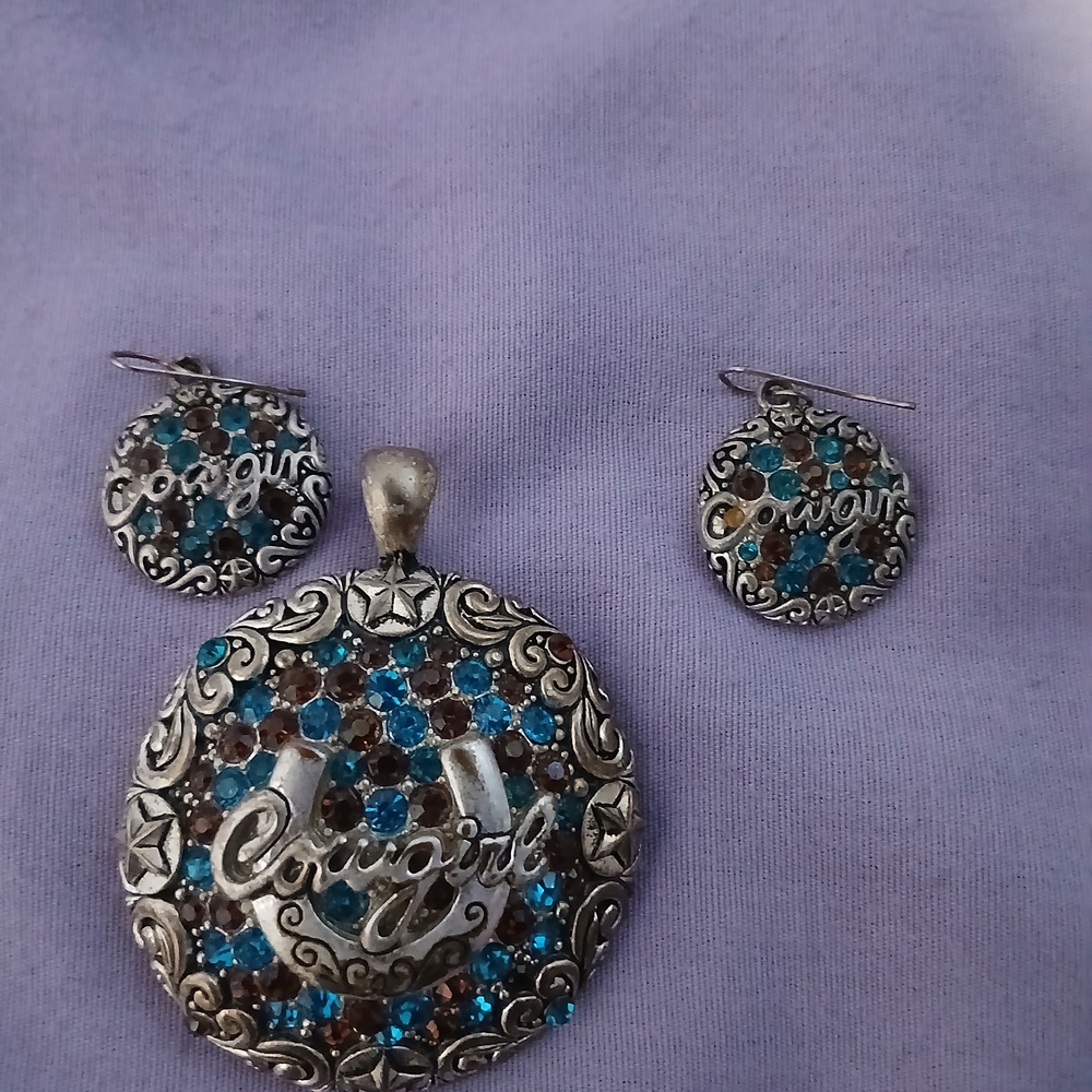 Silver and Blue Jewelry Set
